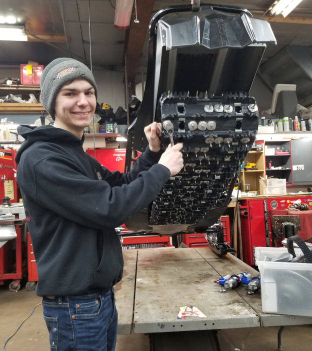 Service Snowmobile